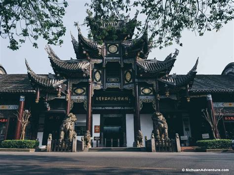  Le Musée du Sichuan : Plongez dans l'Histoire et le Patrimoine Local !